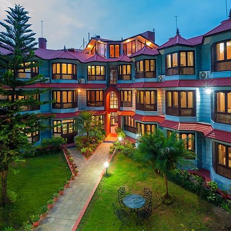 Hotel Candle Inn Pokhara Ngoại thất bức ảnh